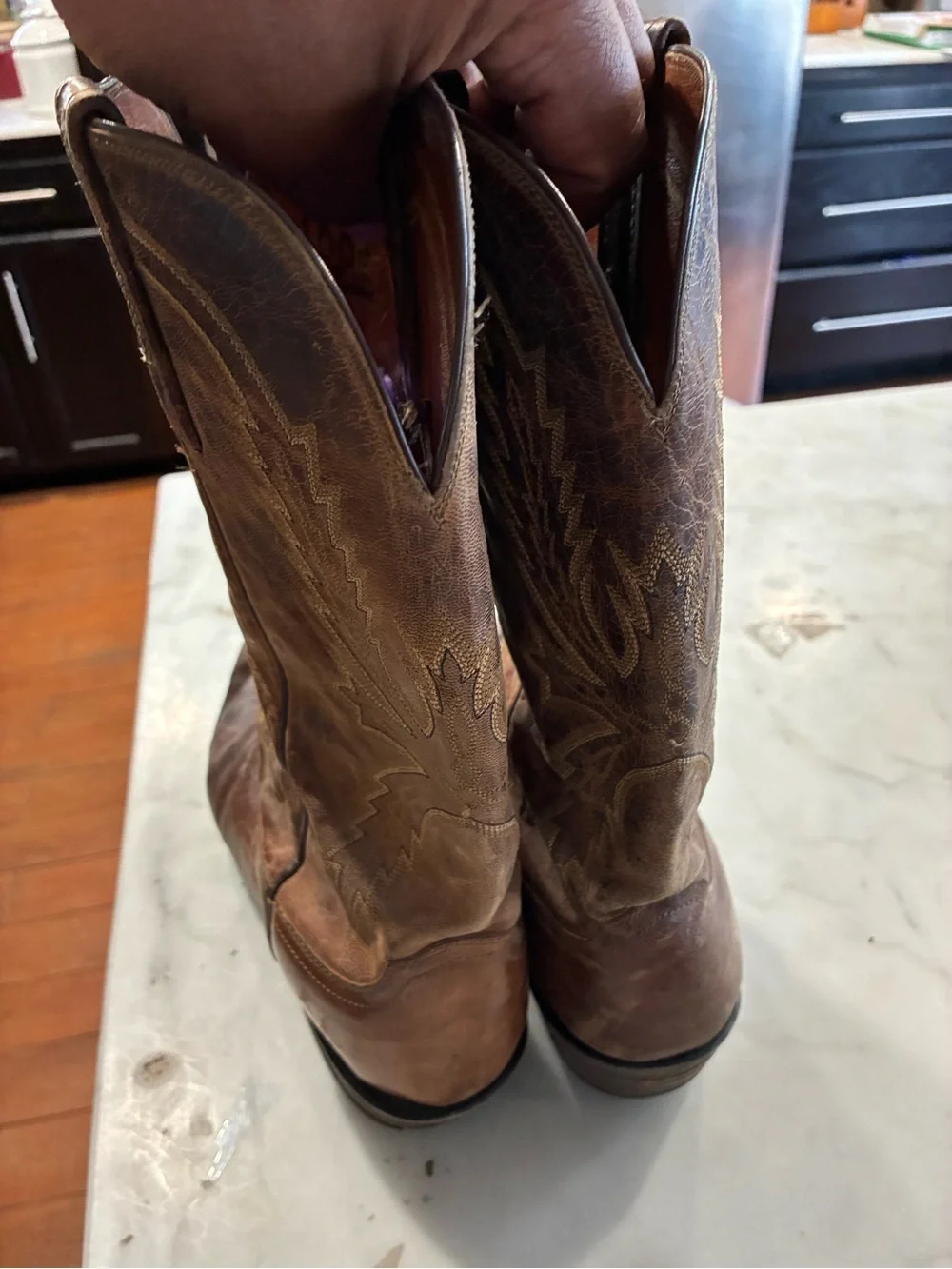 Lucchese 1883 crayton